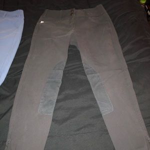 Grey tailored sportsman’s trophy hunters